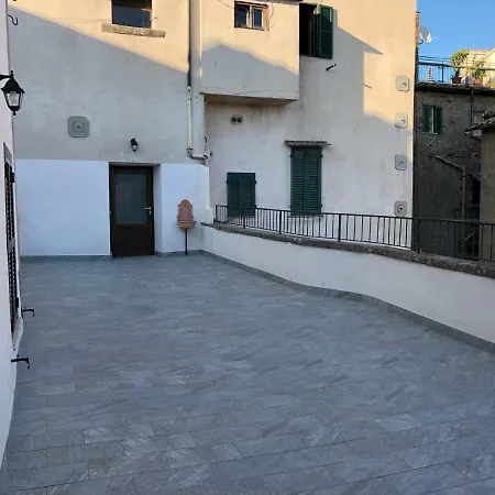 Le Di Nonna Gina * Capranica